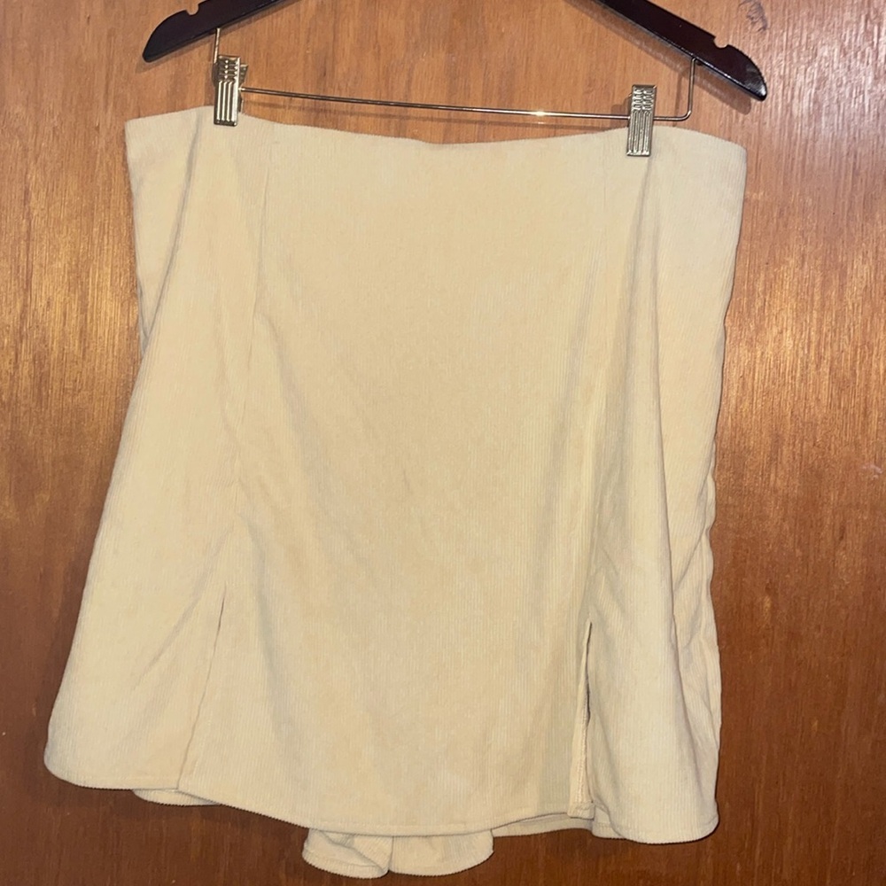 •CIDER•NWT YELLOW HIGH WAISTED SPLIT FRONT CURVY PLUS CORDUROY SKORT SIZE 0XL - Picture 5 of 13